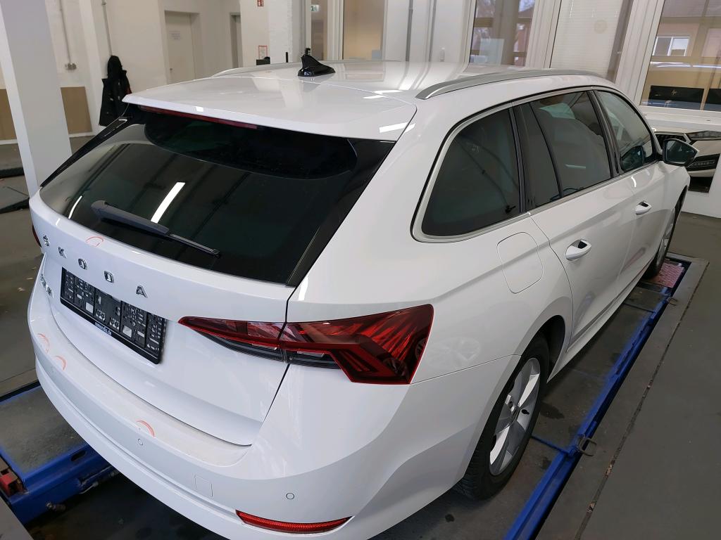 Bild 3: Skoda Octavia Combi 2.0 TDI DSG STYLE AHK NAVI HuD SITZHZG