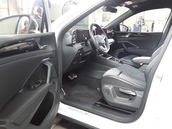 Bild 2: Volkswagen Tiguan 1.5 TSI eHybrid DSG R-LINE AHKKAMERA NAVI PDC