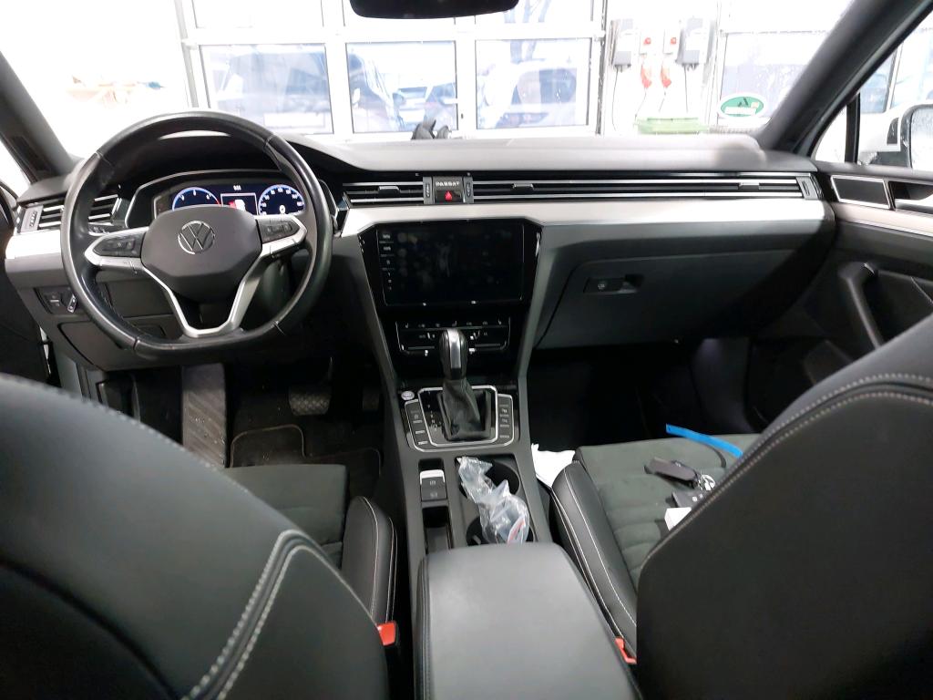Bild 2: Volkswagen Passat Variant 2.0 TDI DSG ELEGANCE STANDHZG PANO AHK NAVI