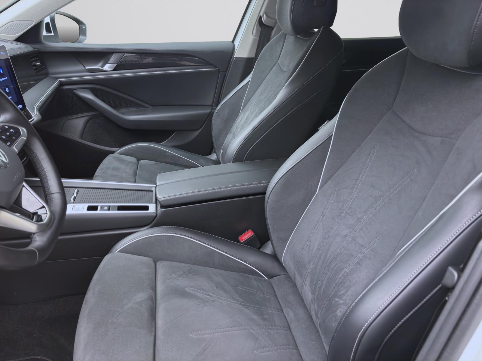 Bild 8: Volkswagen Passat Variant 1.5 TSI eHybrid DSG BUSINESS AHK KAMERA PDC NAVI