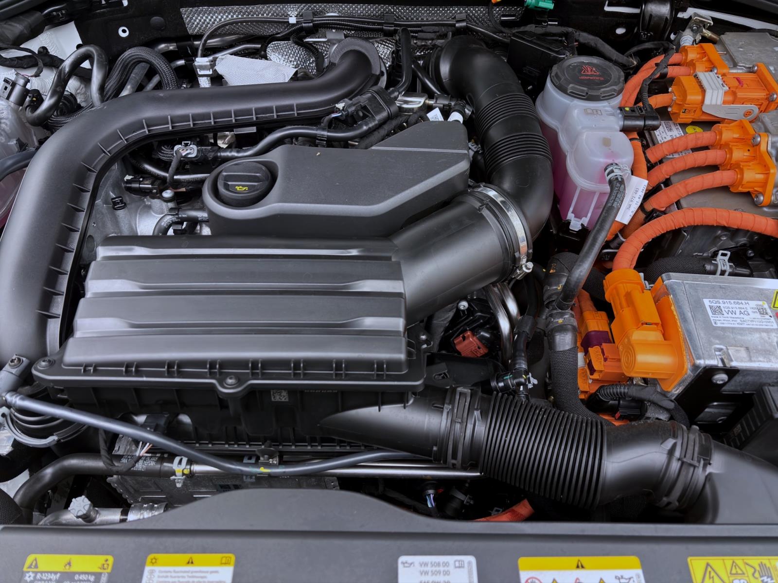 Bild 17: Volkswagen Passat Variant 1.5 TSI eHybrid DSG BUSINESS AHK KAMERA PDC NAVI