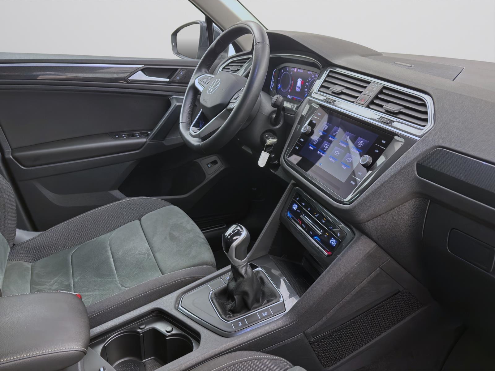 Bild 15: Volkswagen Tiguan 2.0 TDI ELEGANCE NAVI MATRIX PDC SITZHZG