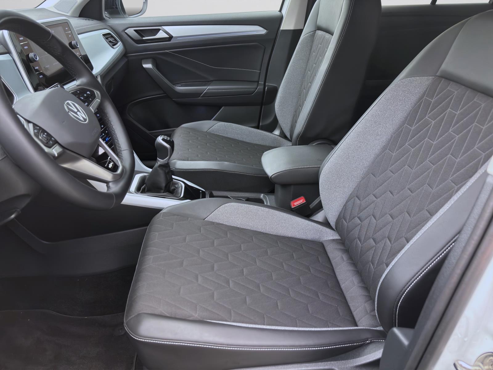 Bild 8: Volkswagen T-Roc 1.0 TSI GOAL NAVI KLIMA PDC SHZG LED