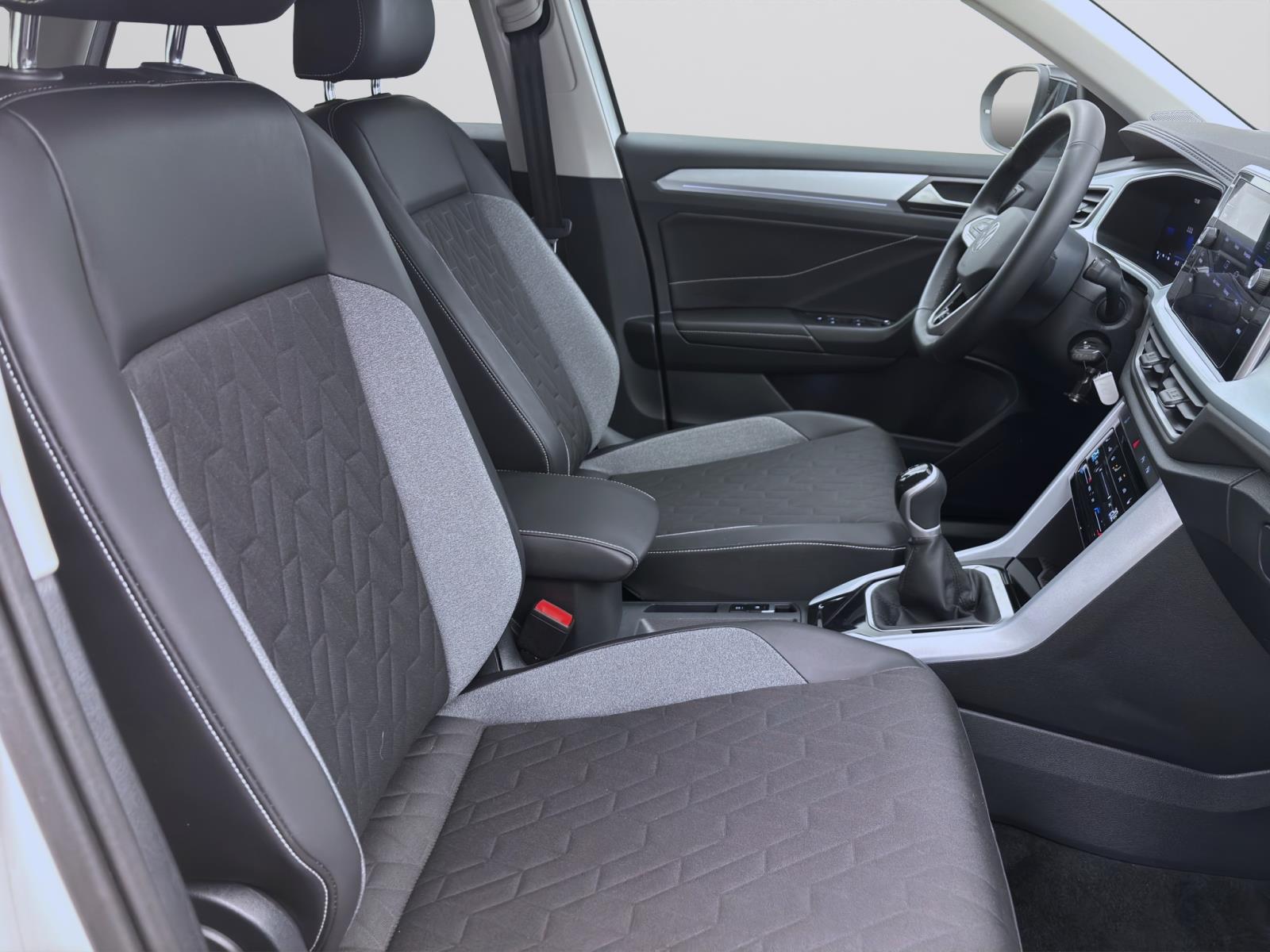 Bild 14: Volkswagen T-Roc 1.0 TSI GOAL NAVI KLIMA PDC SHZG LED