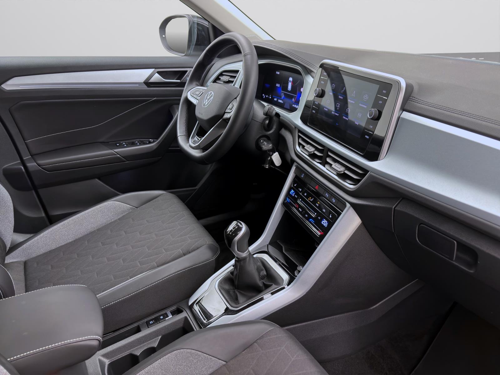 Bild 15: Volkswagen T-Roc 1.0 TSI GOAL NAVI KLIMA PDC SHZG LED