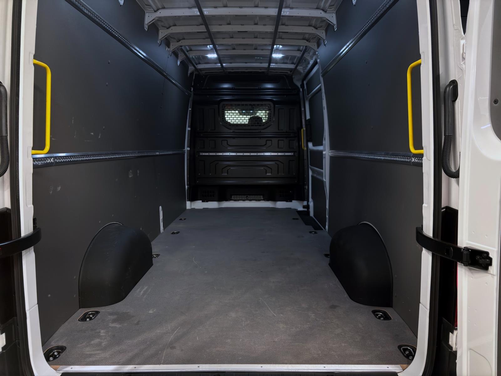 Bild 3: Volkswagen Crafter NF 35 TDI KASTEN LR KAMERA NAVI PDC AHK