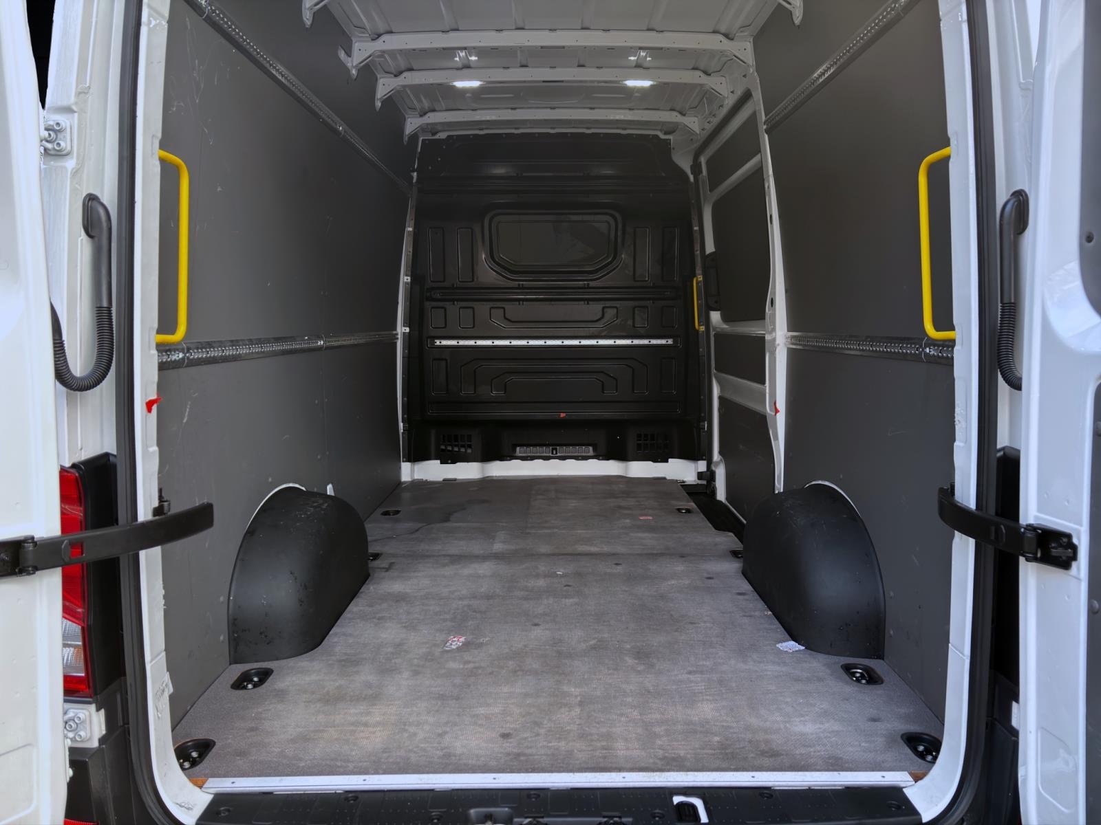 Bild 3: Volkswagen Crafter NF 35 TDI KASTEN LR KAMERA PDC KLIMA DAB+
