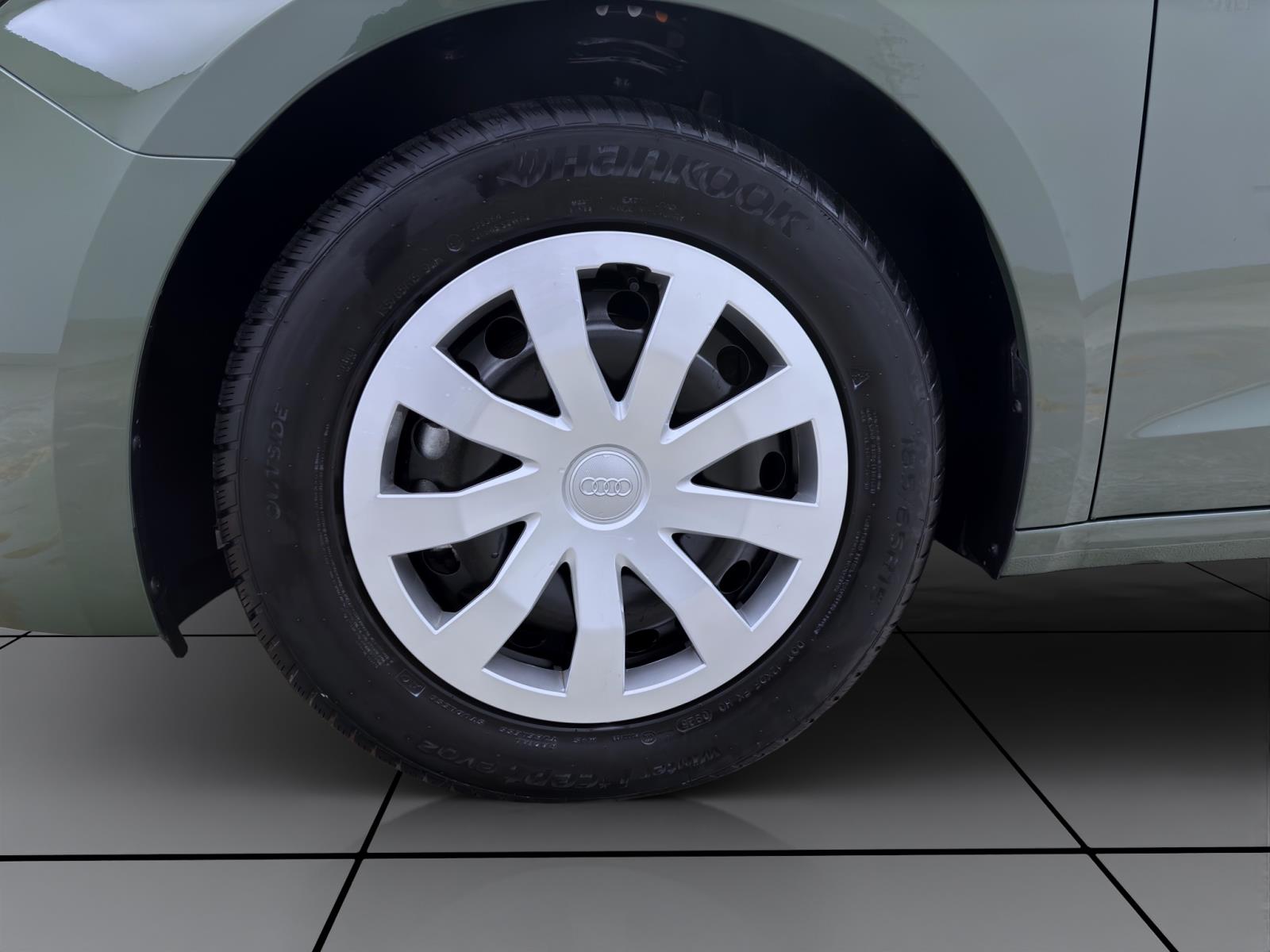 Bild 7: Audi A1 Sportback 30 TFSI ADVANCED SITZHZG PDC KLIMA