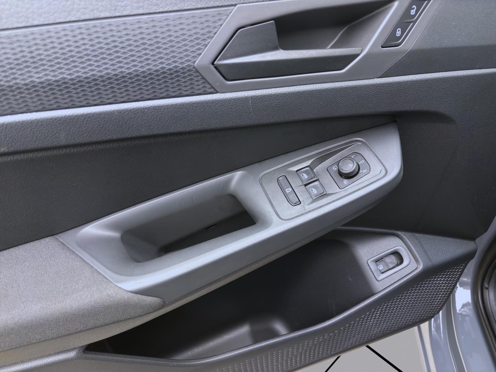 Bild 9: Volkswagen Caddy Maxi 1.5 TSI eHybrid KOMBI LR NAVI PDC SHZG KLIMA