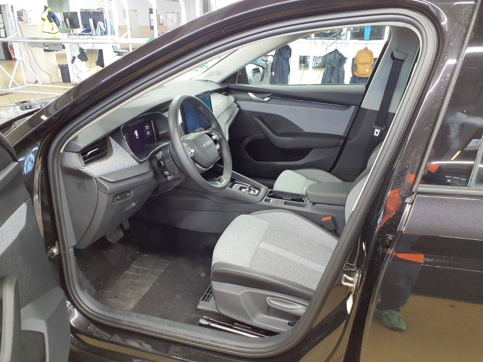 Bild 2: Skoda Octavia Combi 1.5 TSI DSG SELECTION NAVI KAMERA PDC SITZHZG