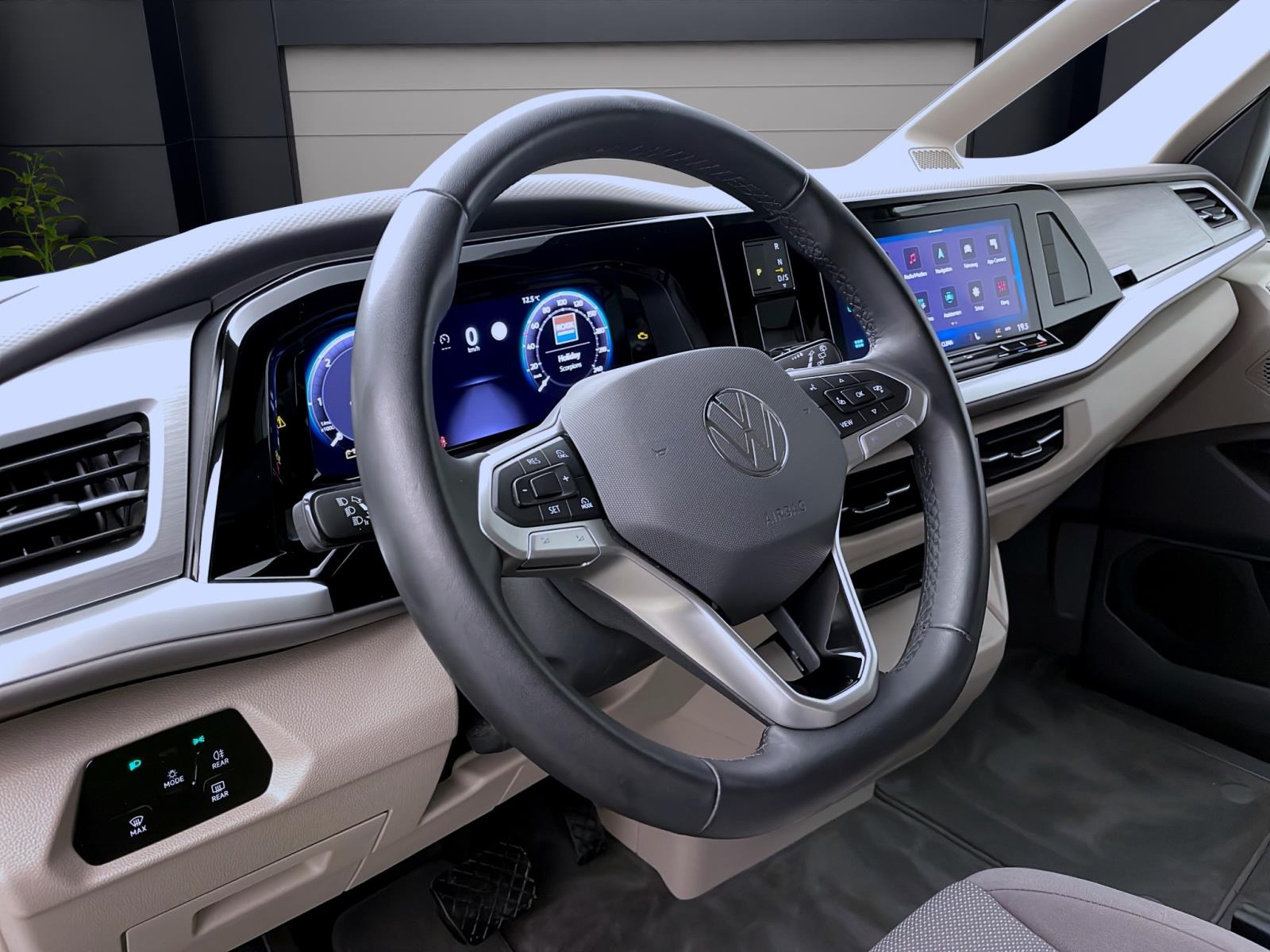 Bild 10: Volkswagen T7 Multivan 2.0 TDI DSG LIFE KR NAVI AHL STDHZG PDC