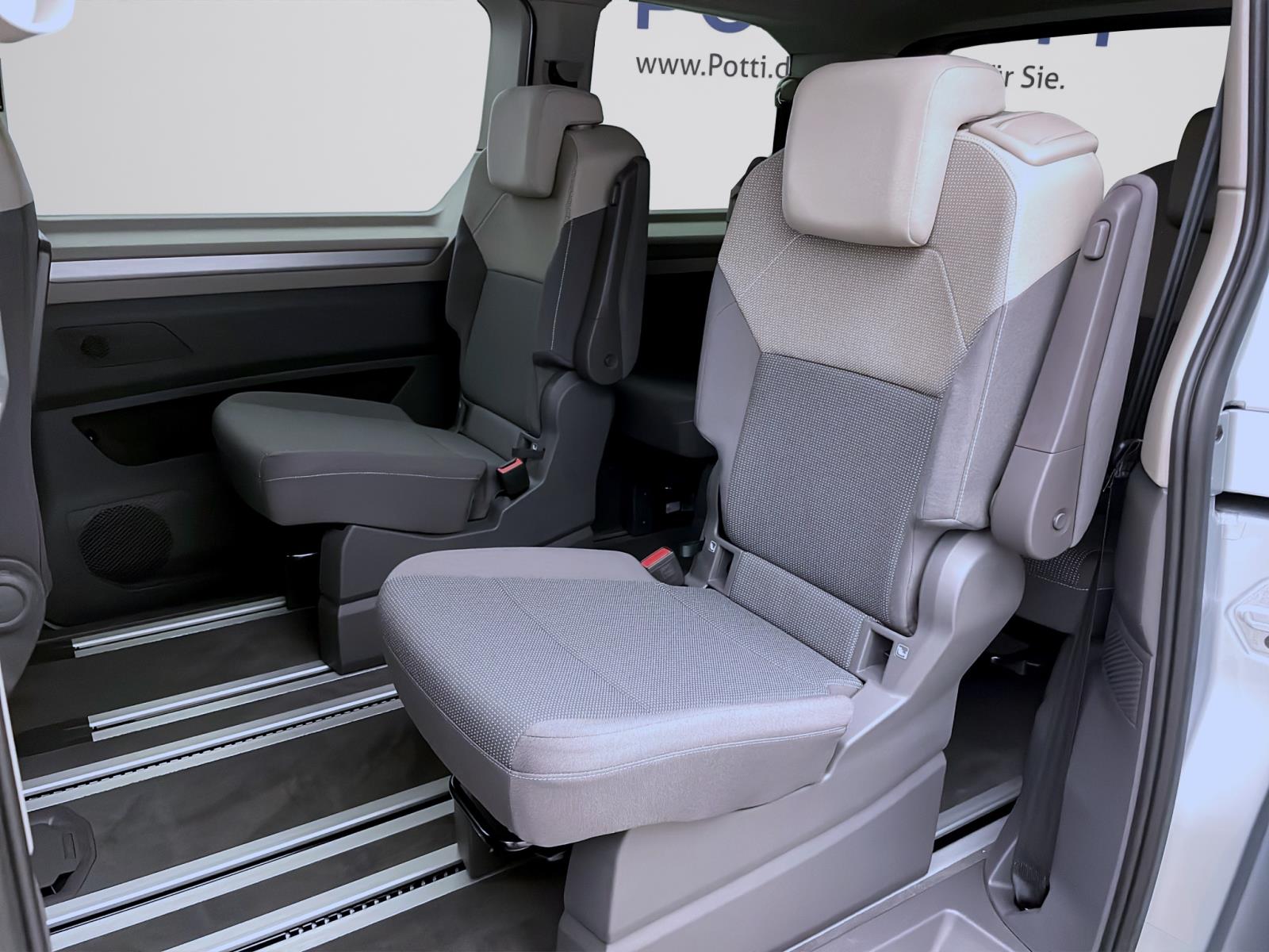 Bild 13: Volkswagen T7 Multivan 2.0 TDI DSG LIFE KR NAVI AHL STDHZG PDC