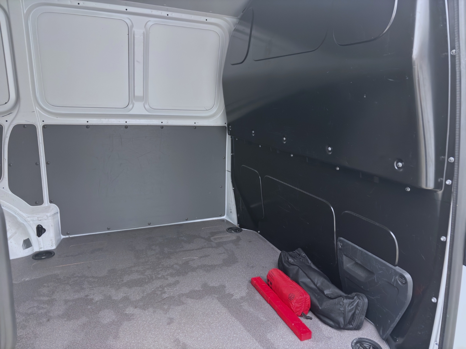 Bild 15: Volkswagen T6.1 Transporter Kombi 2.0 TDI FWD KLIMA PDC