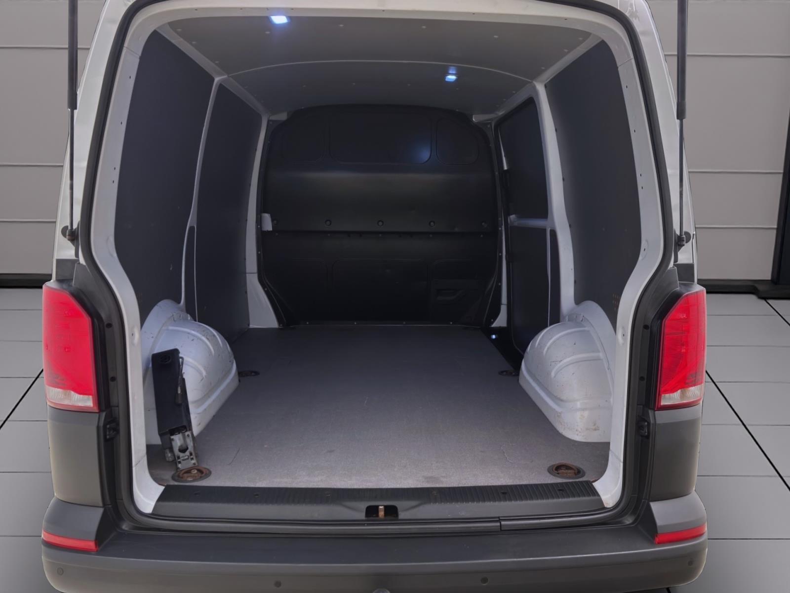 Volkswagen T6.1 Transporter Kasten 2.0 TDI KLIMA STANDHZG AHK