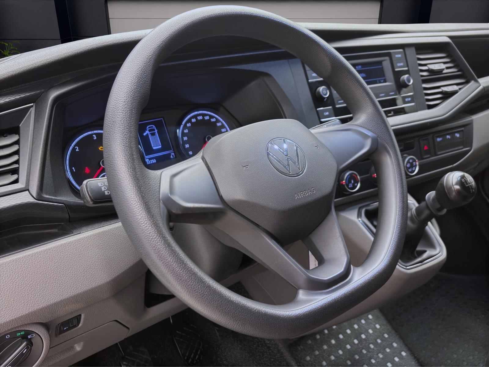 Volkswagen T6.1 Transporter Kasten 2.0 TDI KLIMA STANDHZG AHK