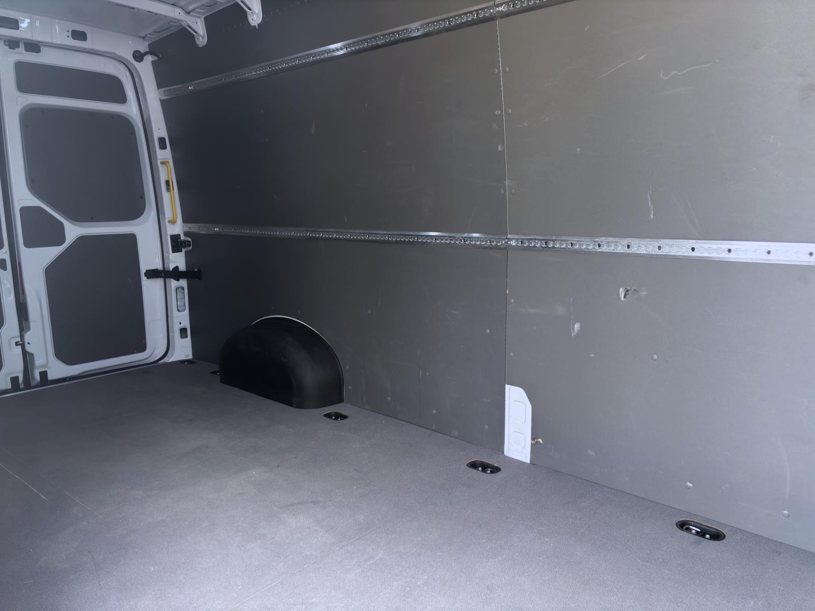 Bild 12: Volkswagen Crafter 35 Kasten 2.0 TDI LANG HOCHDACH FWD KAMERA GRA PDC