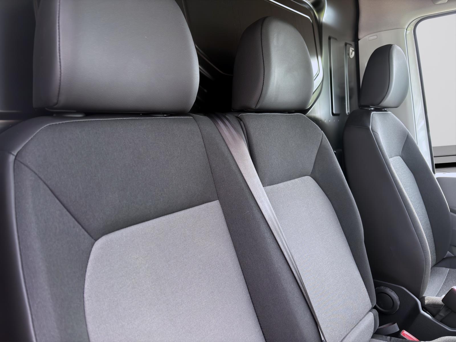 Bild 13: Volkswagen Crafter 35 Kasten 2.0 TDI LANG HOCHDACH FWD KAMERA GRA PDC