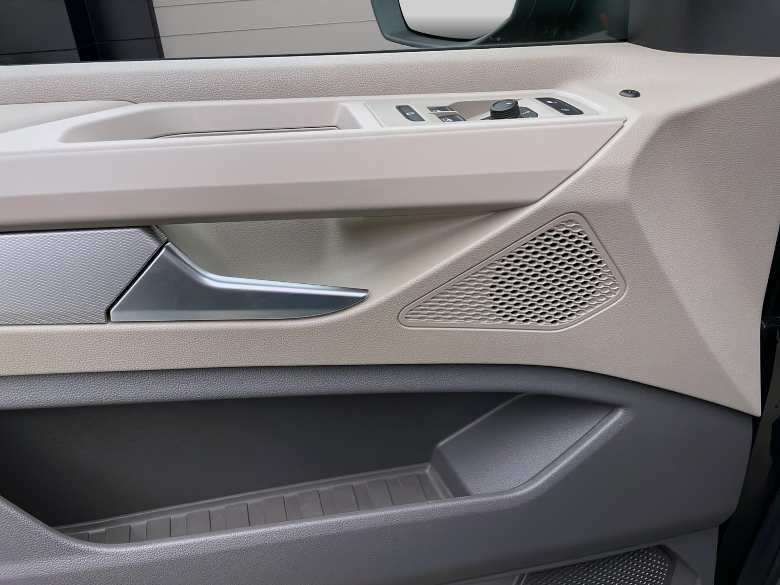 Bild 9: Volkswagen T7 Multivan 2.0 TDI DSG KR NAVI PDC STDHZG LED