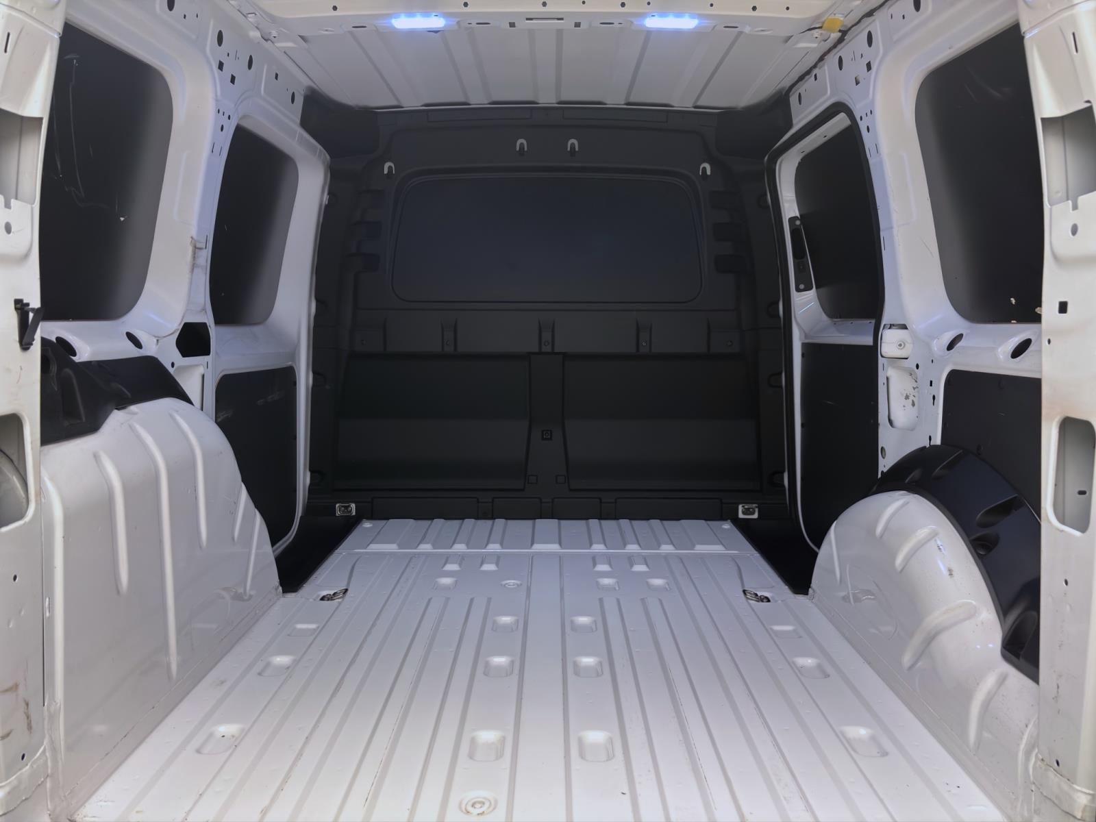 Bild 3: Volkswagen Caddy Cargo 2.0 TDI SITZHZG GRA PDC DAB+