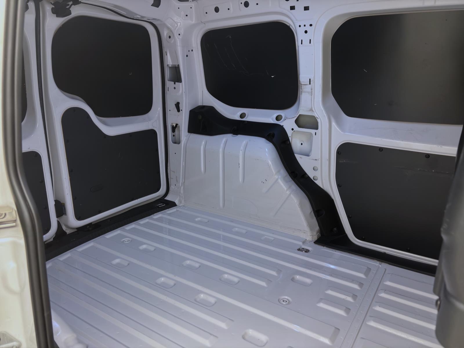 Bild 14: Volkswagen Caddy Cargo 2.0 TDI SITZHZG GRA PDC DAB+