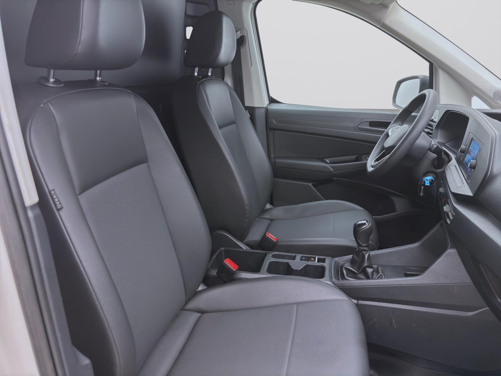 Bild 13: Volkswagen Caddy Cargo 2.0 TDI SITZHZG GRA PDC DAB+