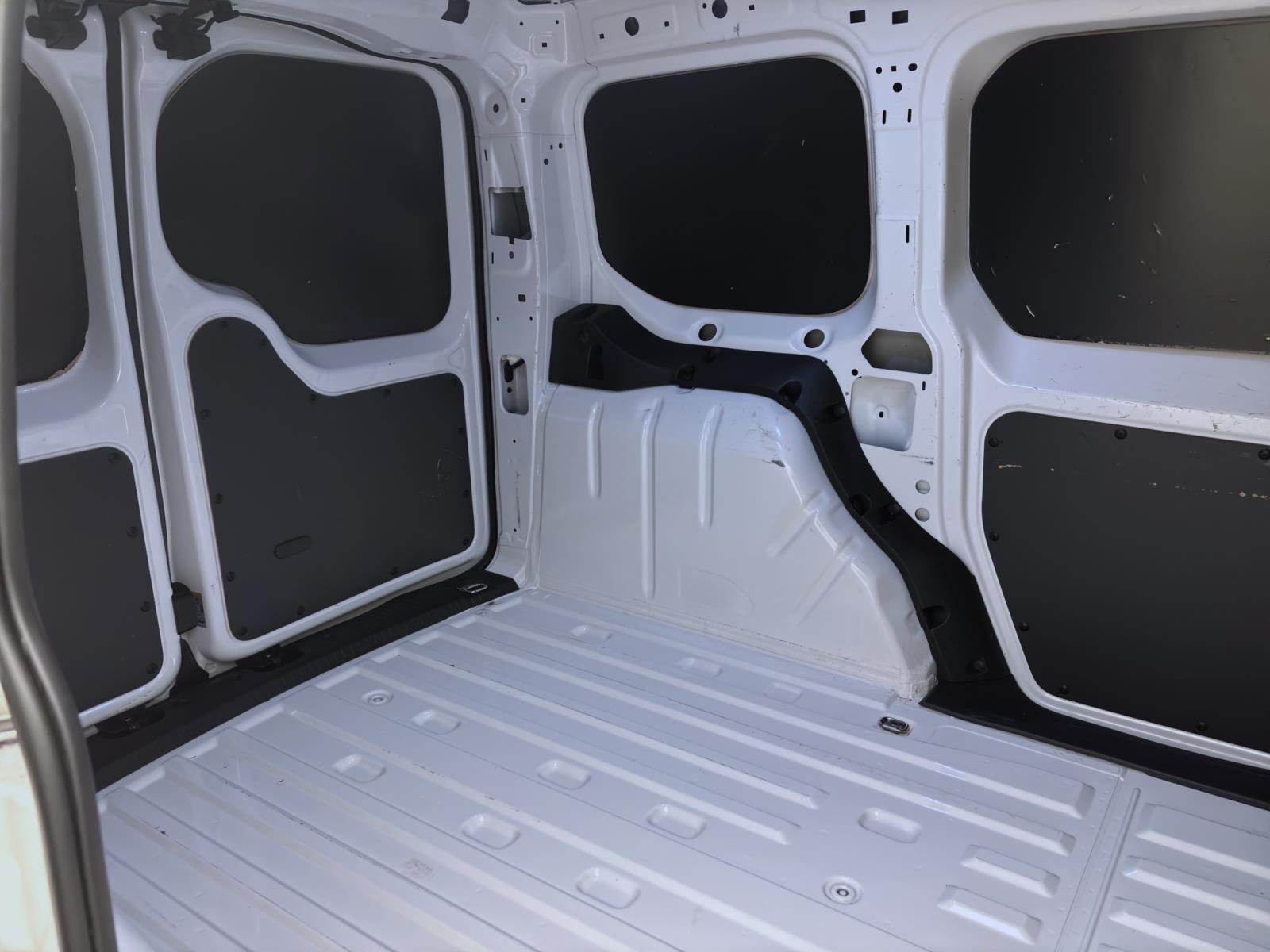 Bild 11: Volkswagen Caddy Cargo 2.0 TDI SITZHZG BLUETOOTH PDC DAB+