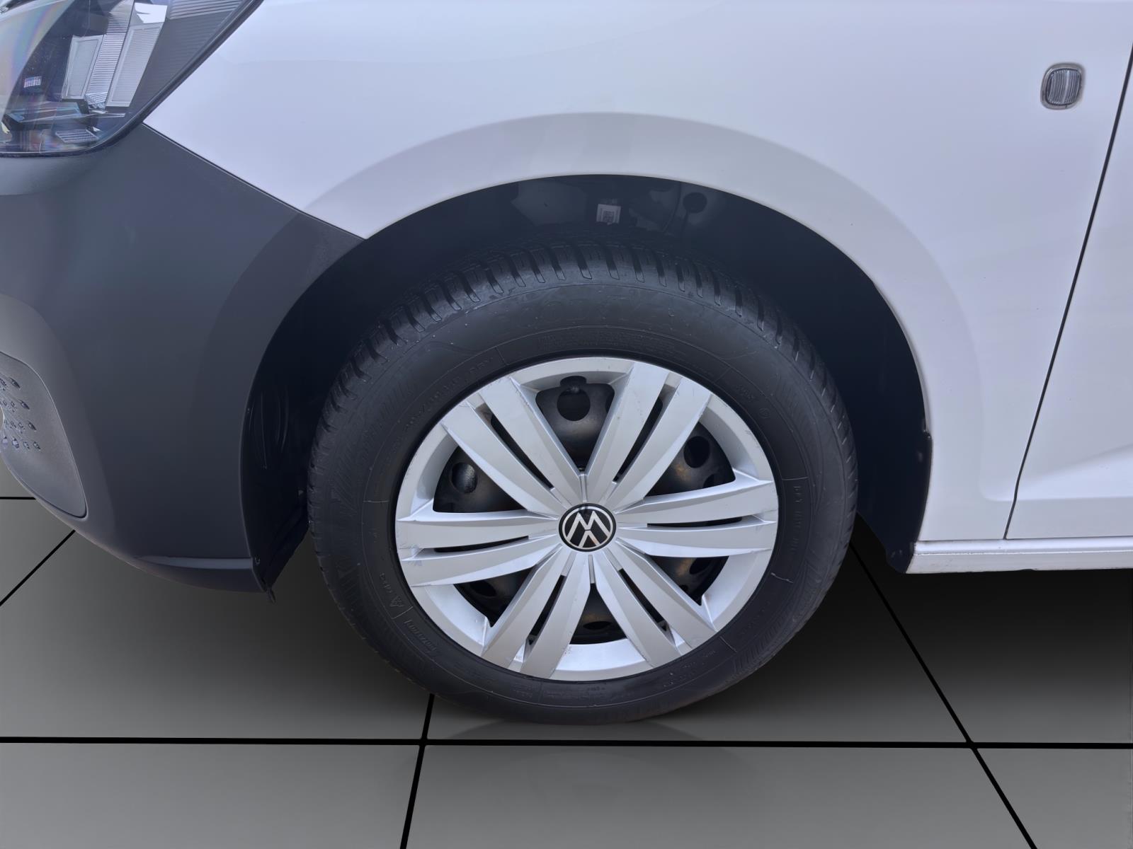 Bild 6: Volkswagen Caddy Cargo 2.0 TDI PDC DAB+ WINTERPAKET