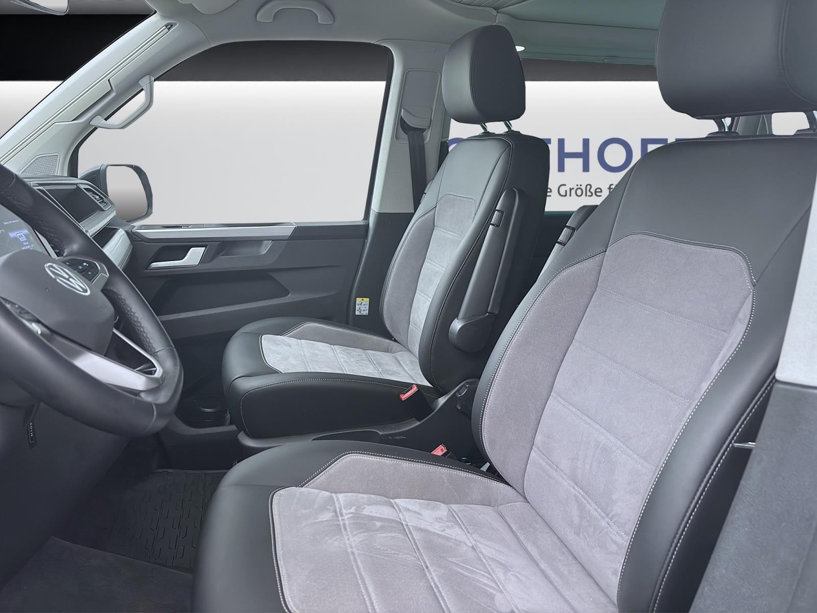 Bild 8: Volkswagen T6.1 California 2.0 TDI DSG BEACH EDITION STDHZG AHK NAVI KAMERA