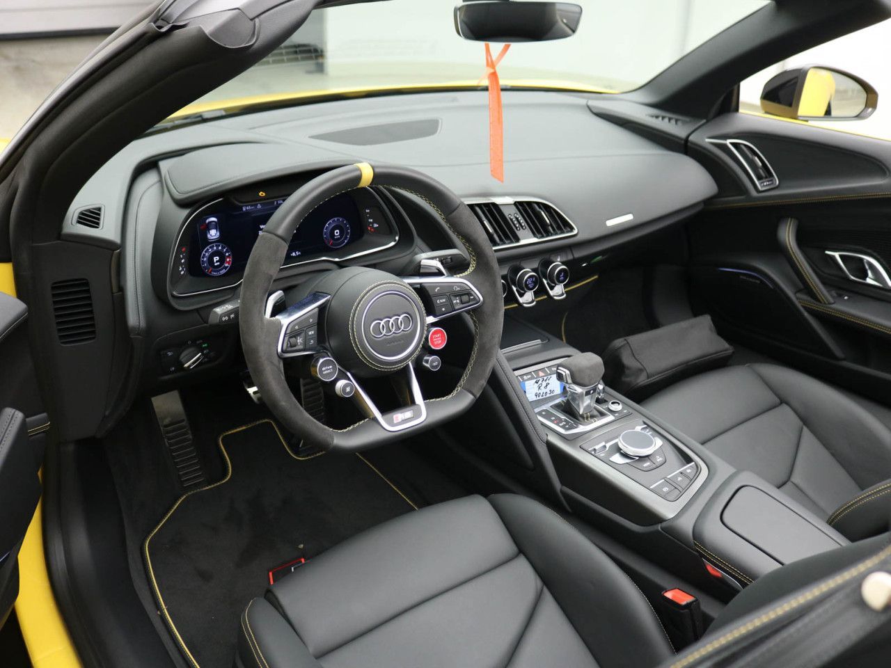 Audi R8 Spyder PERFORMANCE B&O LM20 KAMERA