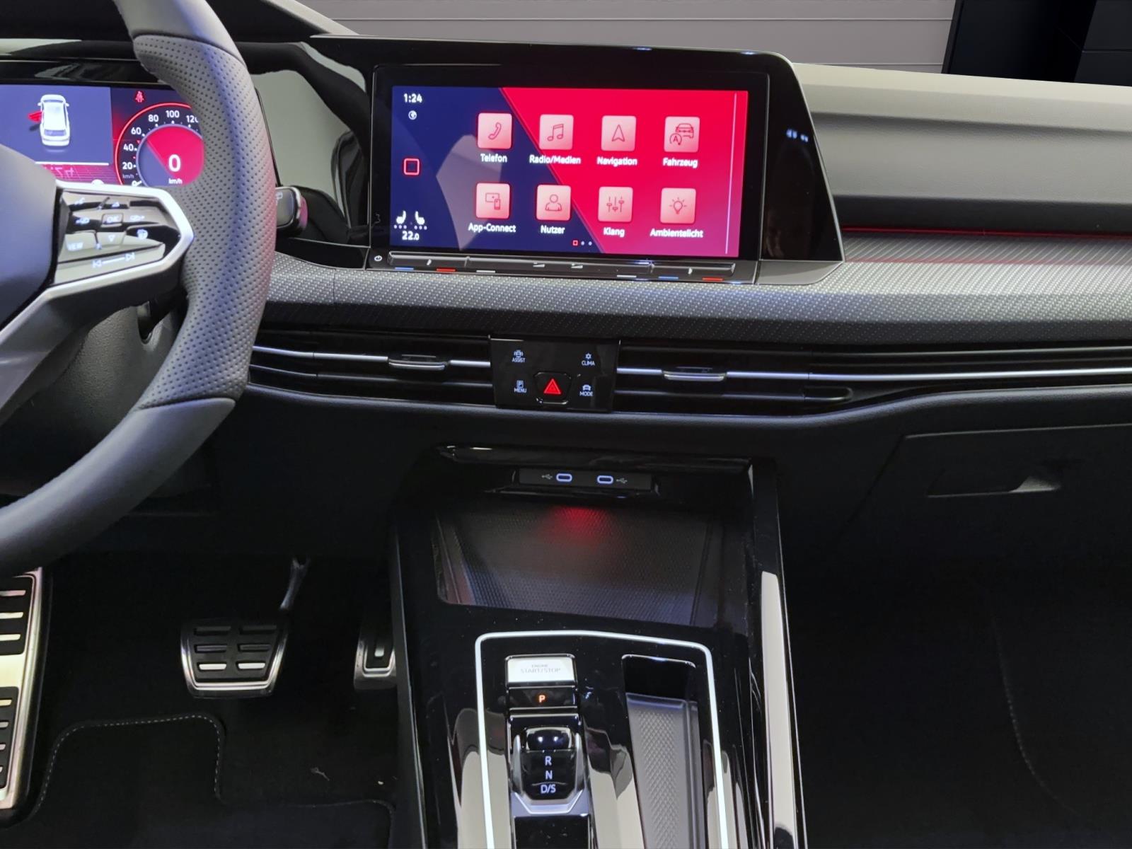 Volkswagen Golf Variant VIII R-Line 1.5 eTSI DSG