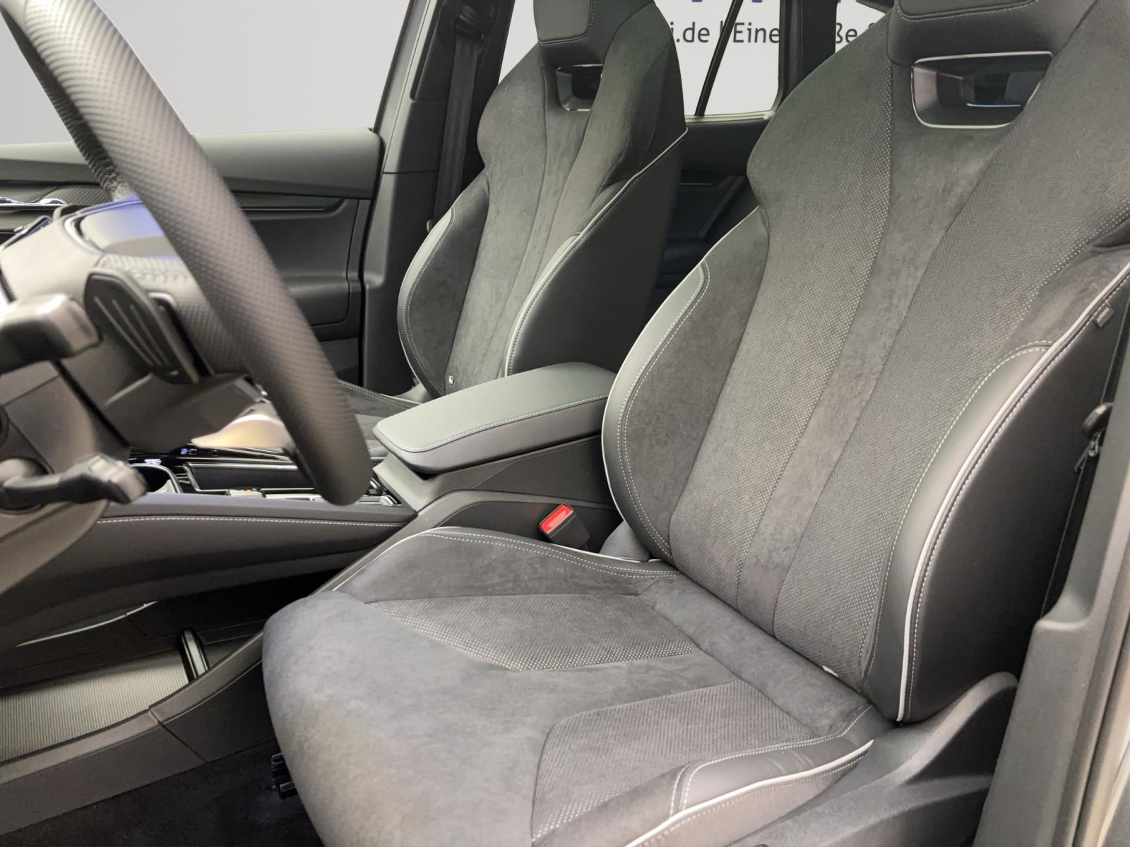 Skoda ENYAQ iV 85 SPORTLINE AHK PANO 21 WÄREMEP. NAV KAM MATRIX