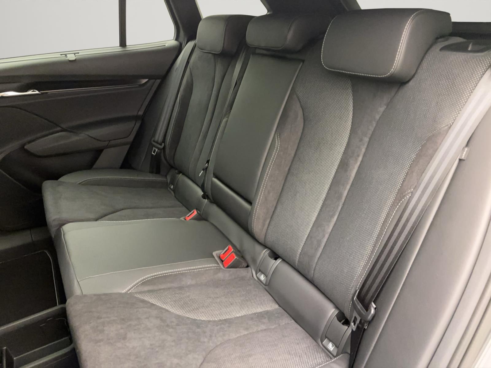 Skoda ENYAQ iV 85 SPORTLINE AHK PANO 21 WÄREMEP. NAV KAM MATRIX