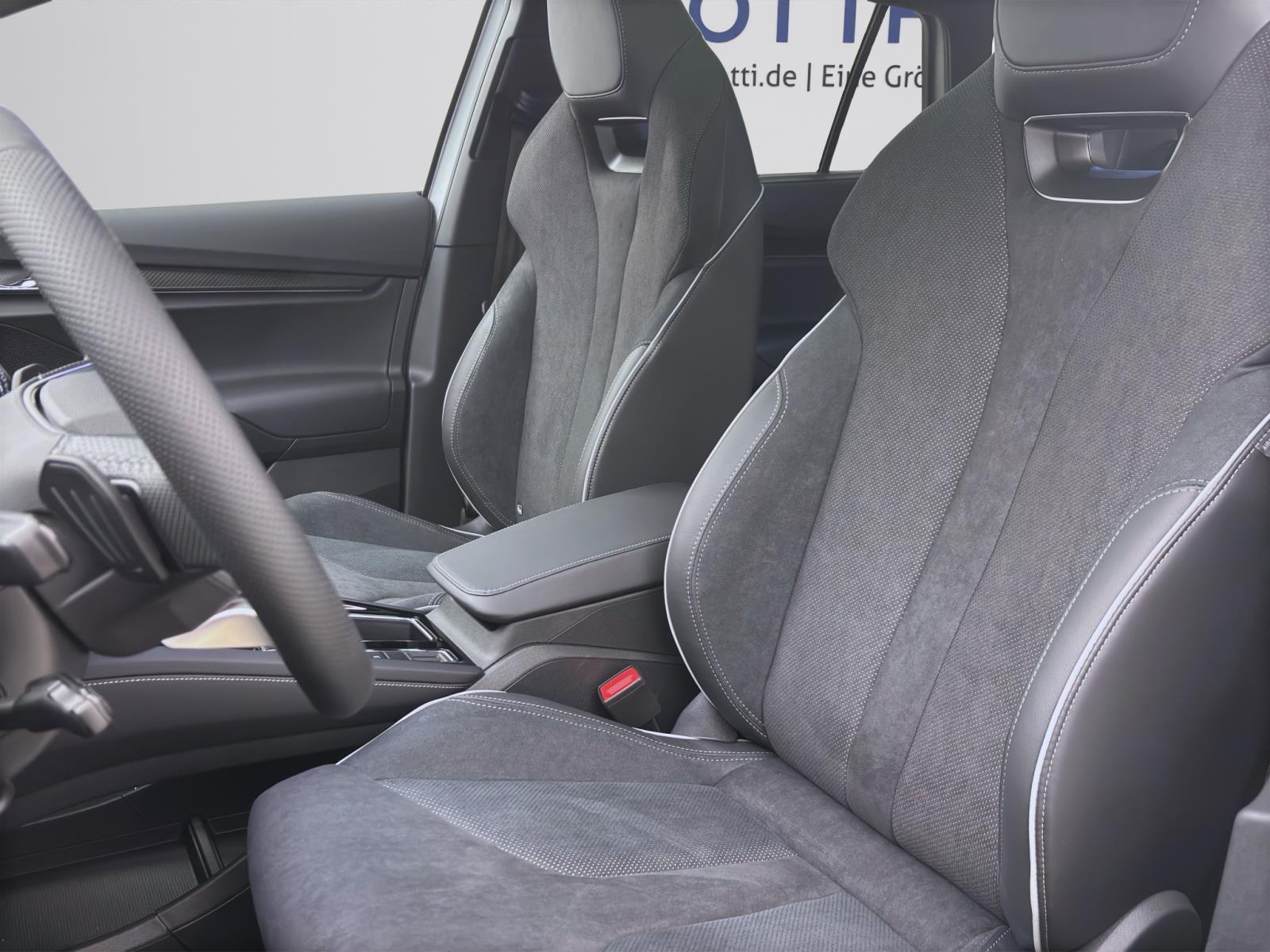 Skoda ENYAQ iV 85 SPORTLINE AHK PANO 21 WÄRMEP. NAV KAM MATRIX