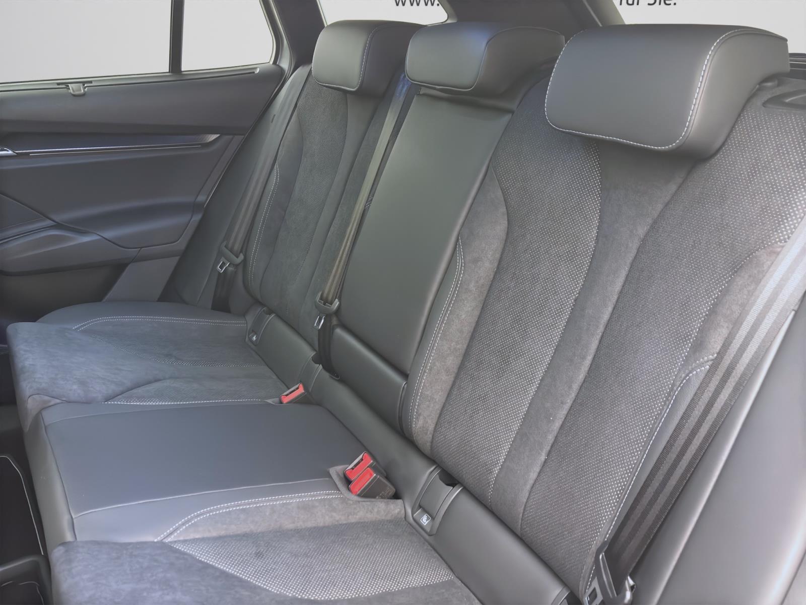 Skoda ENYAQ iV 85 SPORTLINE AHK PANO 21 WÄRMEP. NAV KAM MATRIX