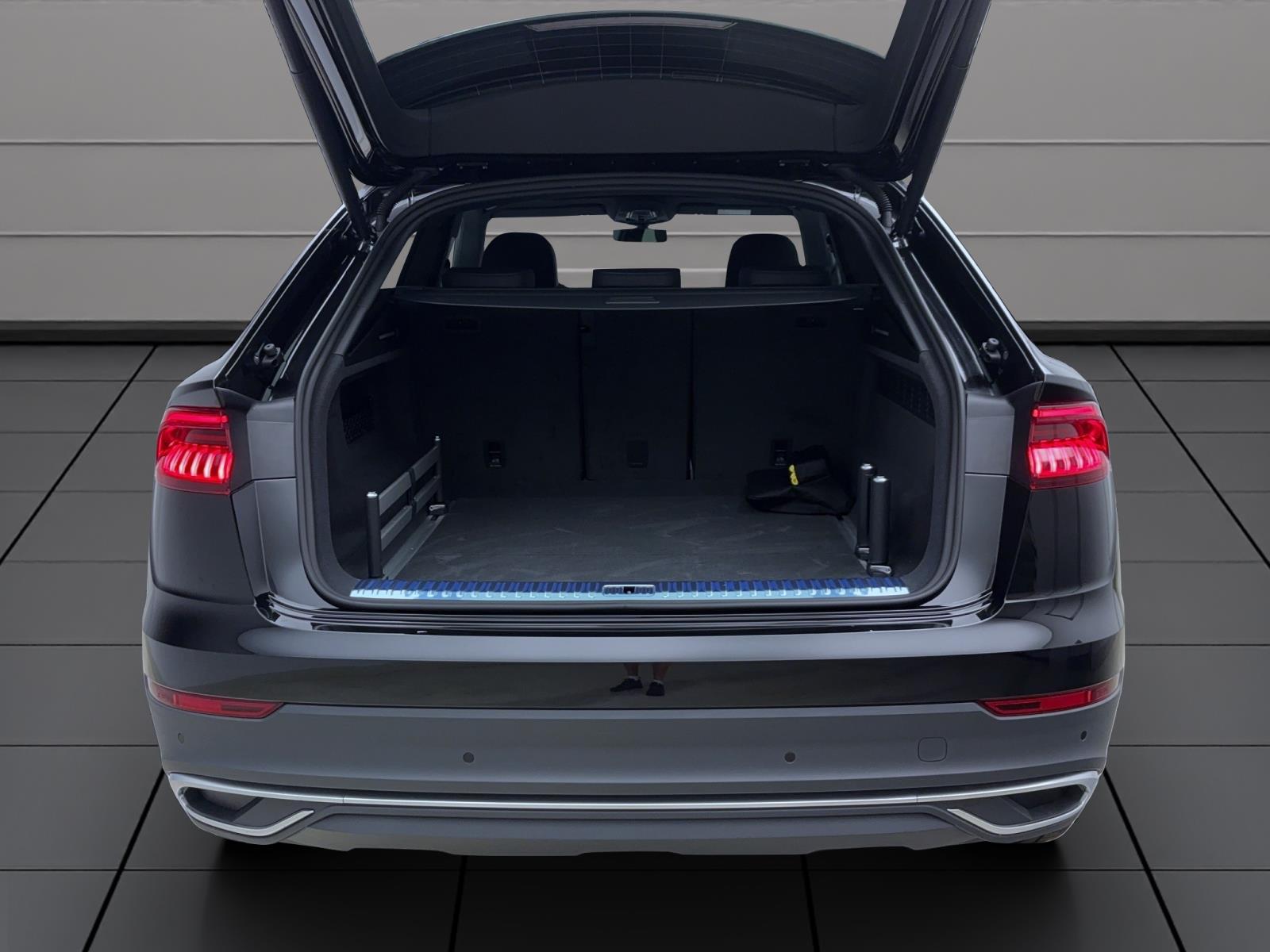 Audi Q8 55 TFSI quattro tiptronic