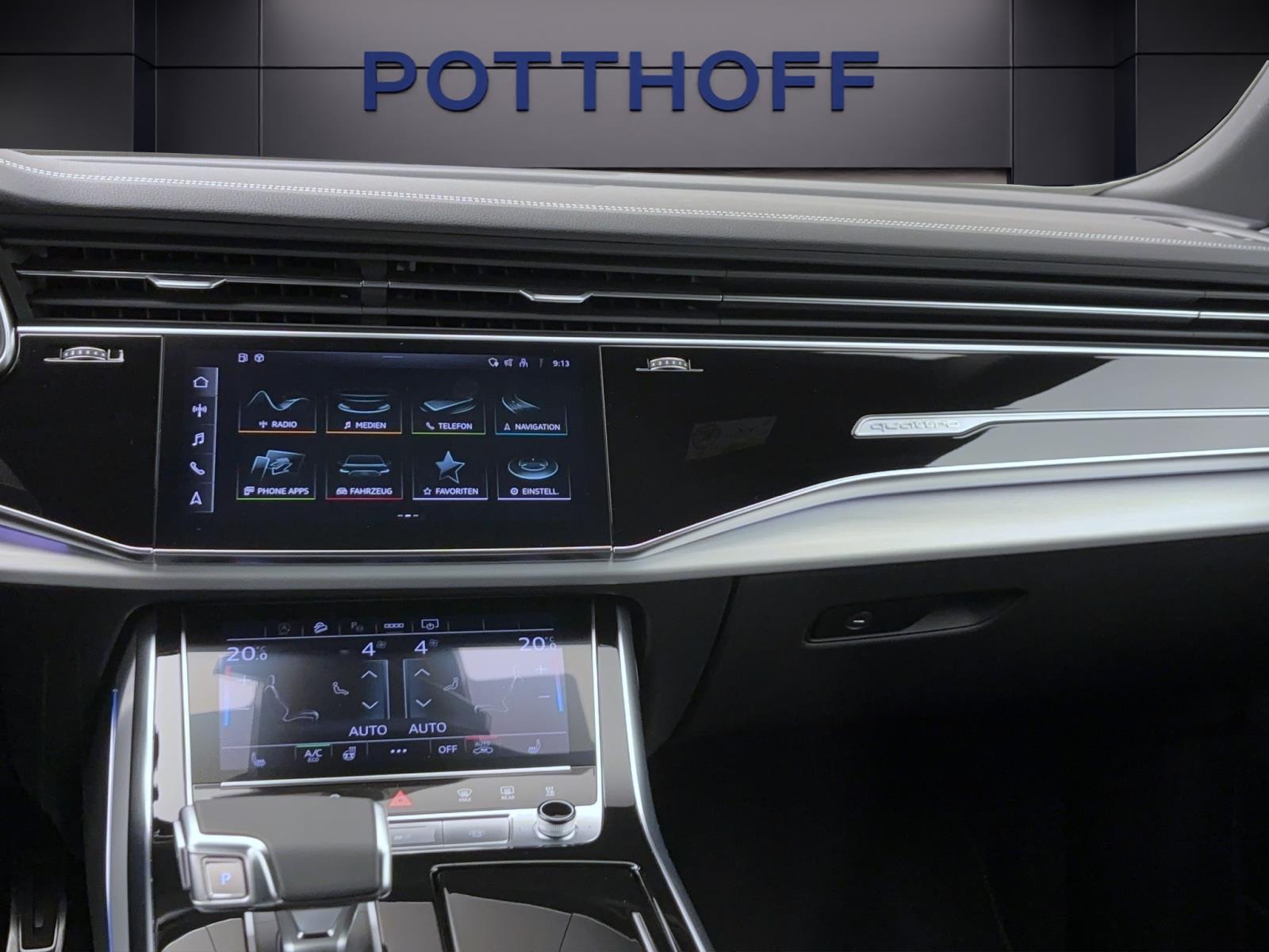 Audi Q8 55 TFSI quattro tiptronic