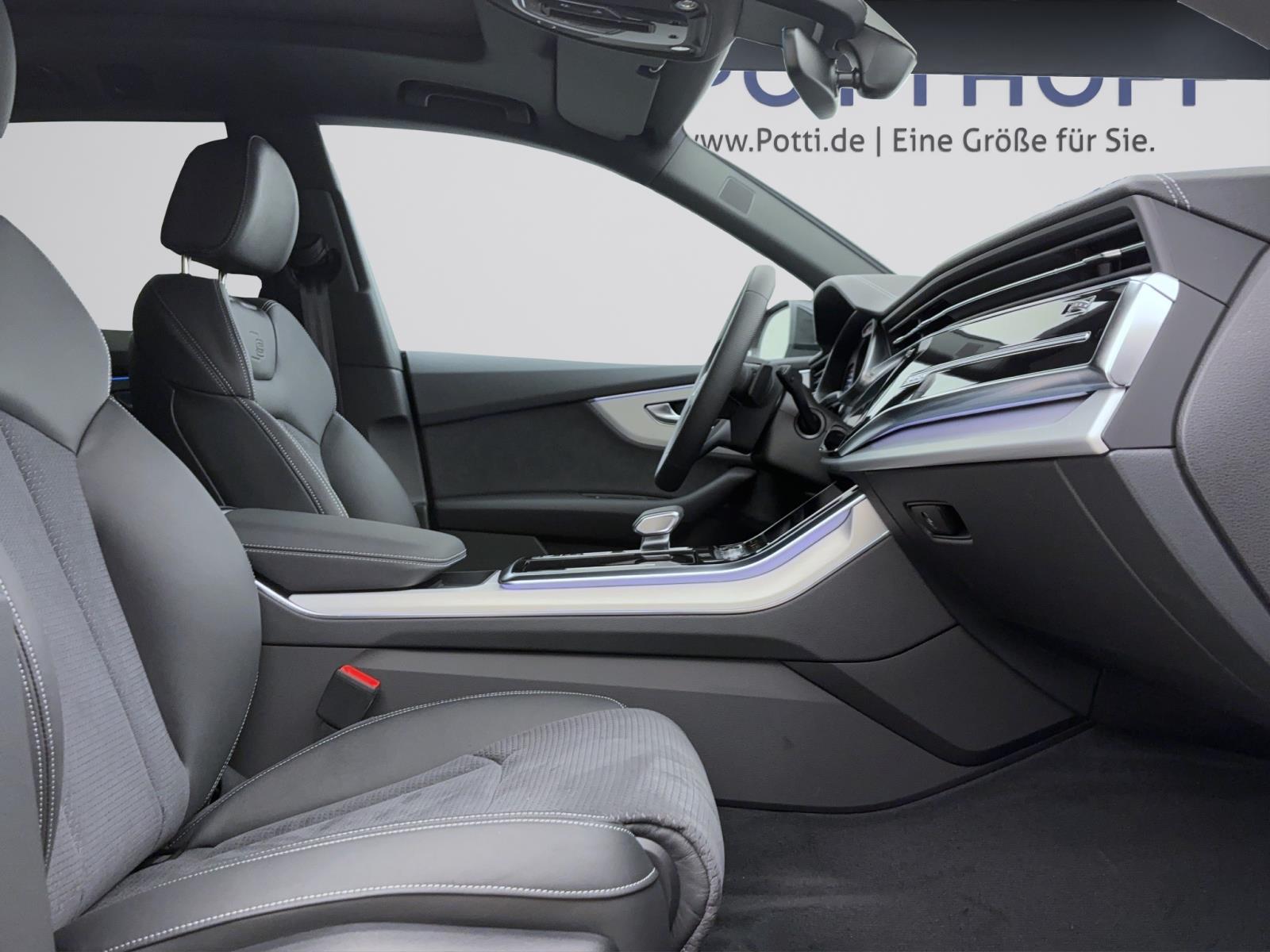 Audi Q8 55 TFSI quattro tiptronic
