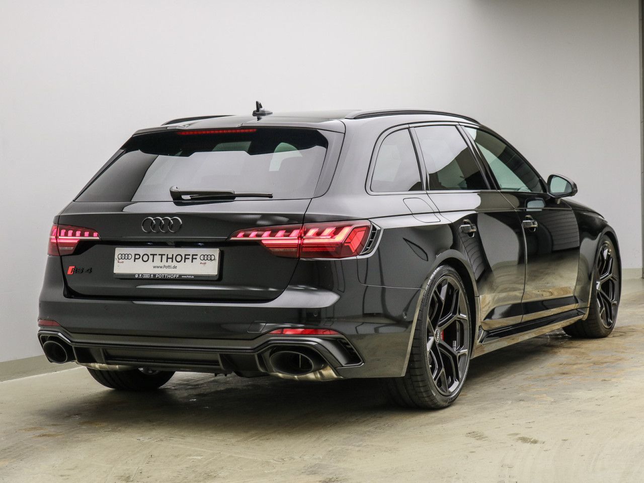 Audi RS4 Avant 2.9 TFSI quattro