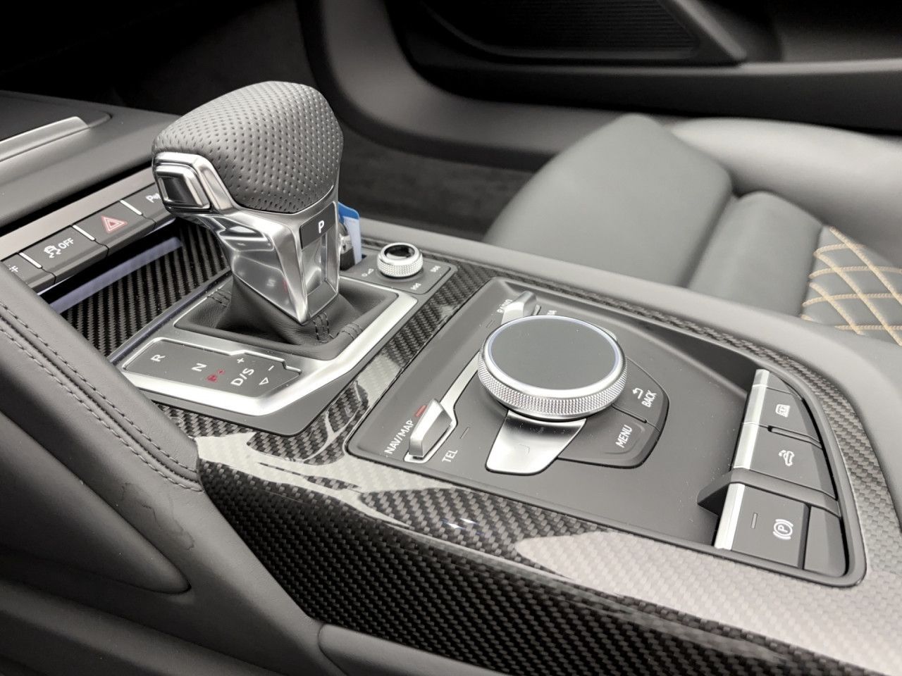 Audi R8 Spyder V10 performance quattro 456(620) kW(PS) S tronic