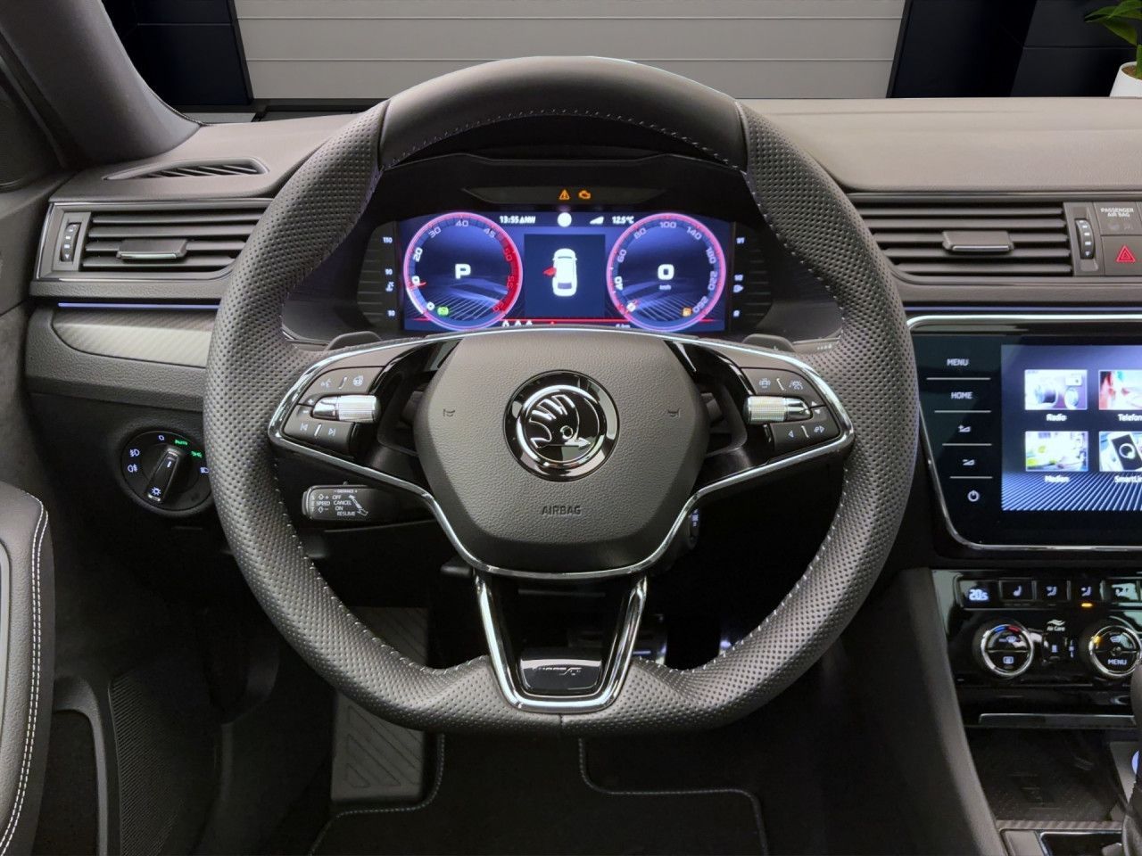 Skoda Superb COMBI SPORTLINE AHK STANDH PANO 360°-KAM MATRIX VOLL!!!