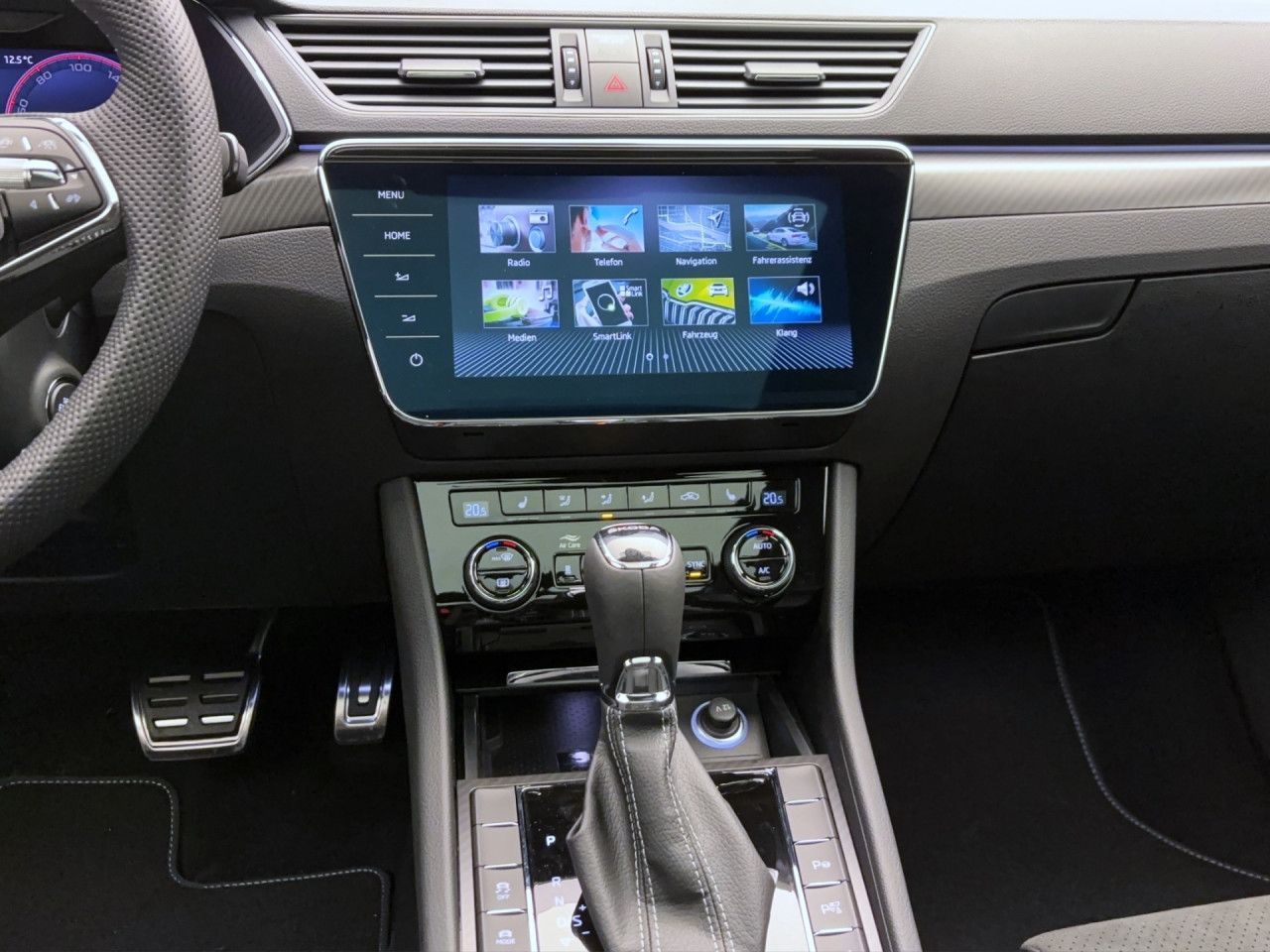 Skoda Superb COMBI SPORTLINE AHK STANDH PANO 360°-KAM MATRIX VOLL!!!