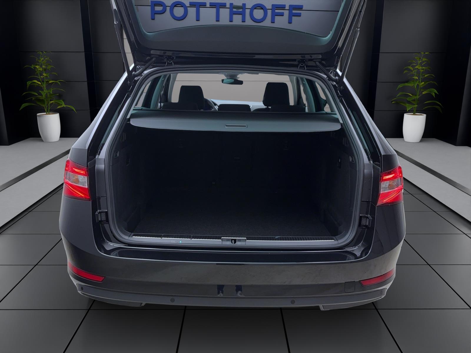 Skoda Superb COMBI AMBITIONAHK NAV LED KAM PDC SMARTLINK