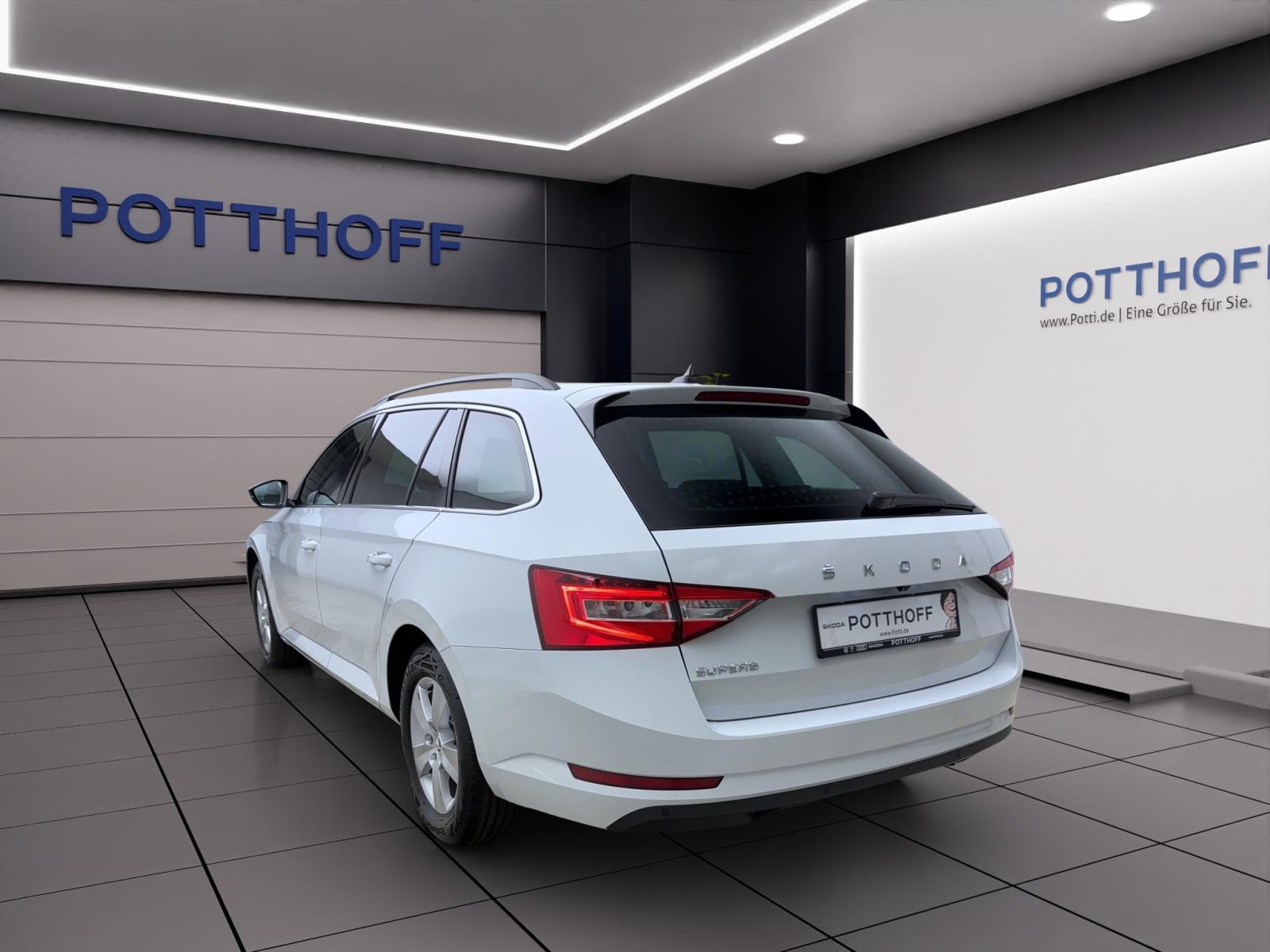 Skoda Superb COMBI AMBITIONDSG AHK NAV LED KAM PDC SMARTLINK