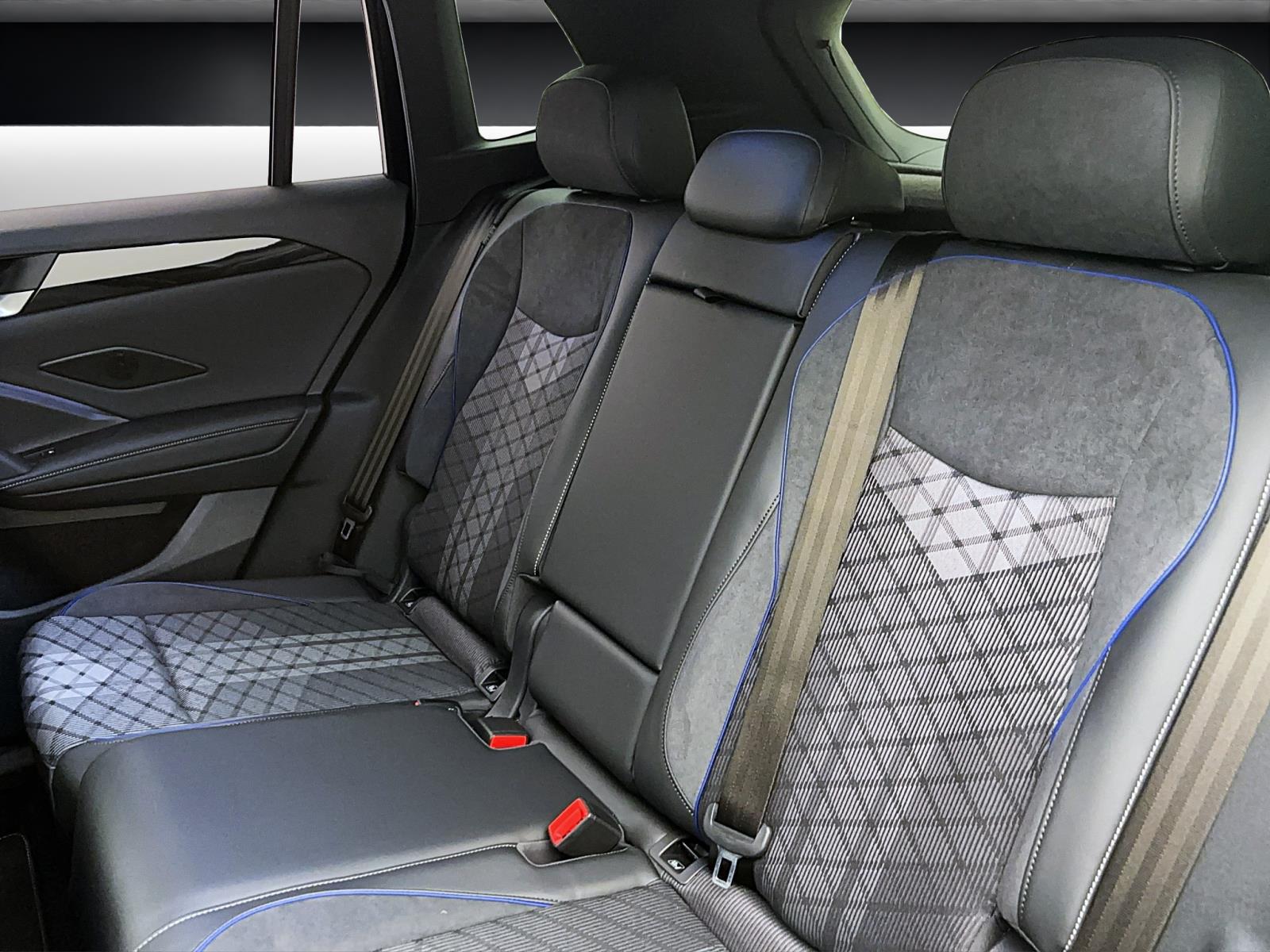 Volkswagen Tiguan R-Line 1.5 eTSI DSG