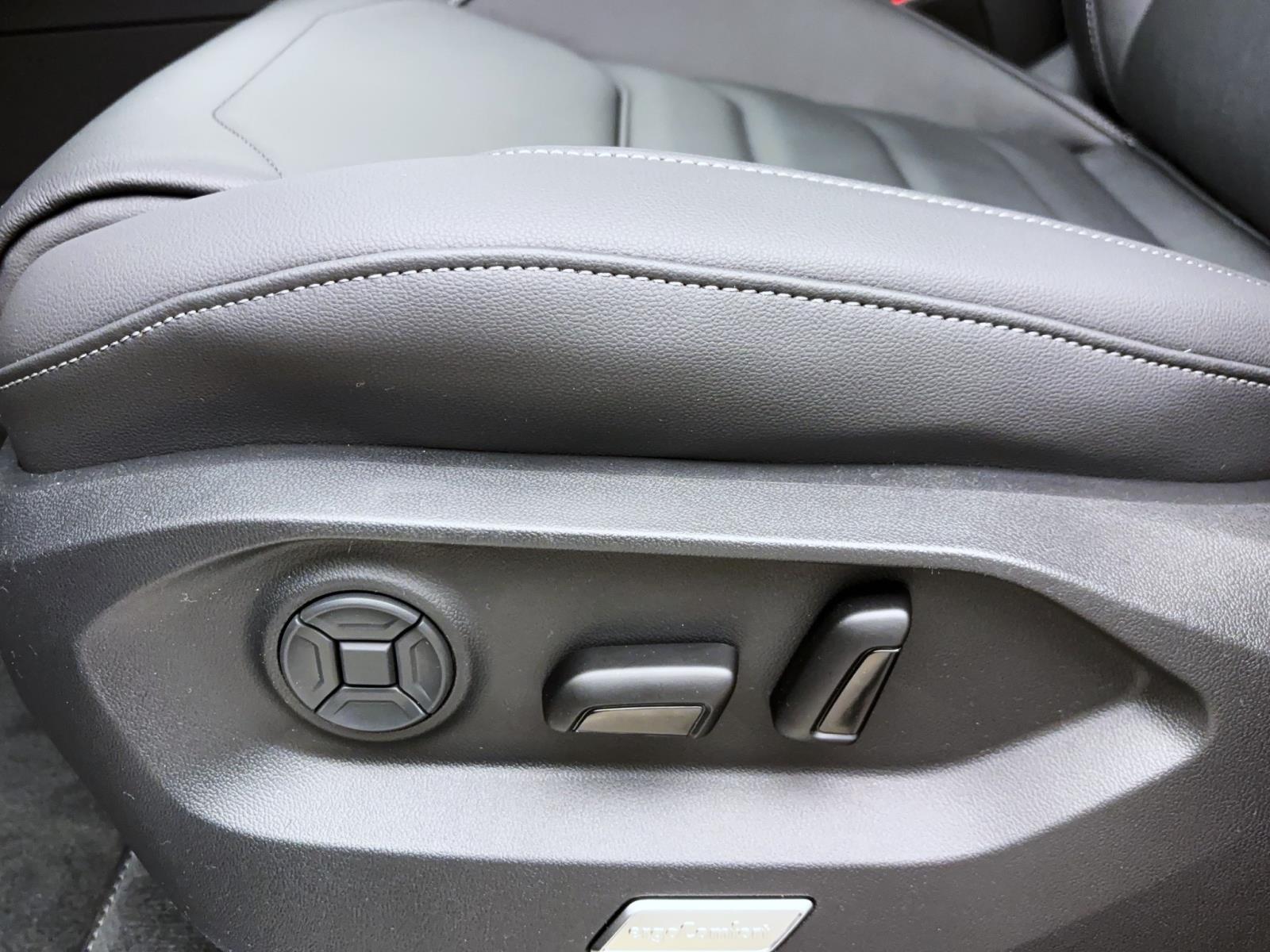 Volkswagen Touareg R-Line 3.0 TDI 170 kW 4Motion