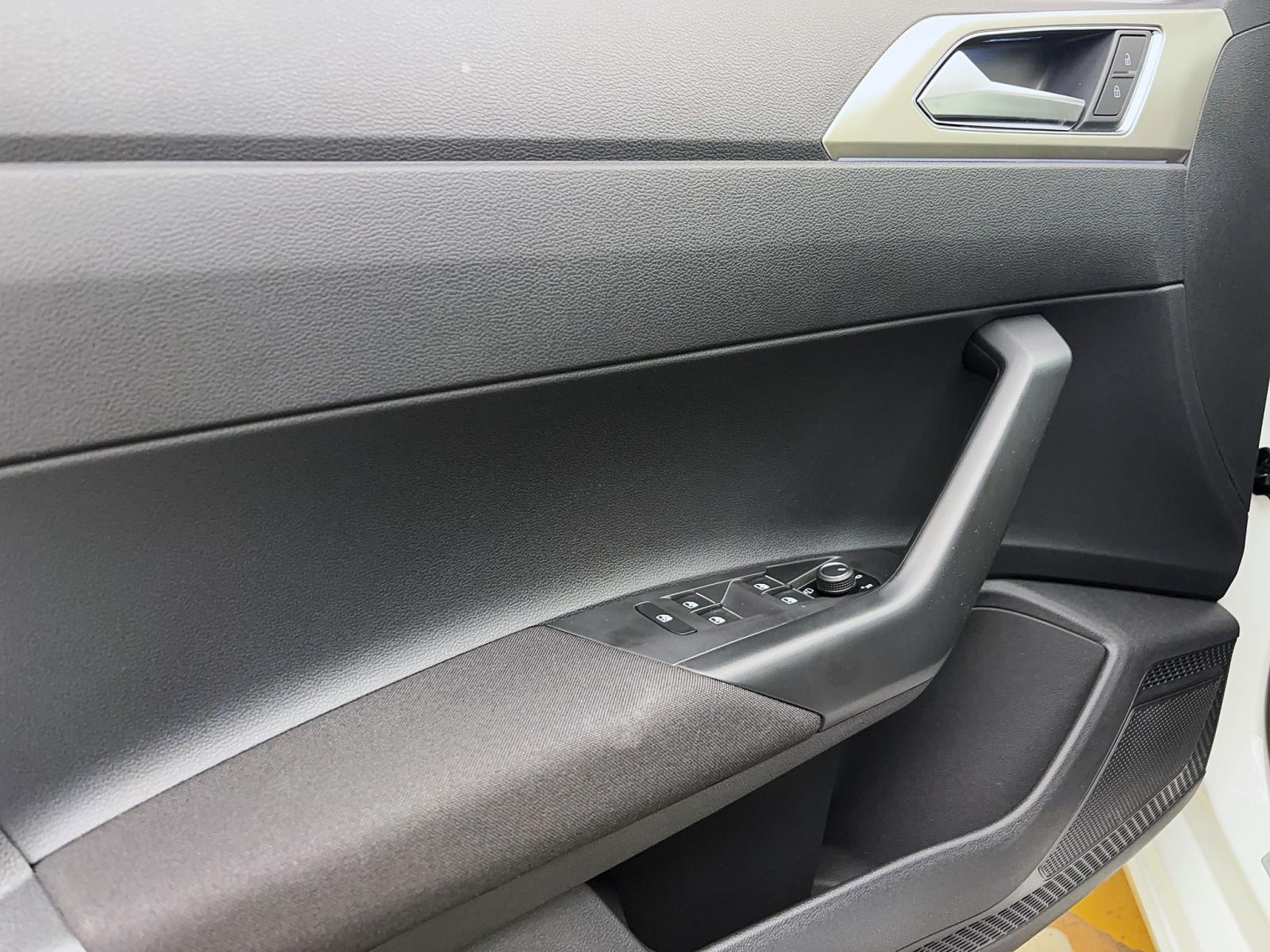 Volkswagen Polo MOVE1.0 TSI