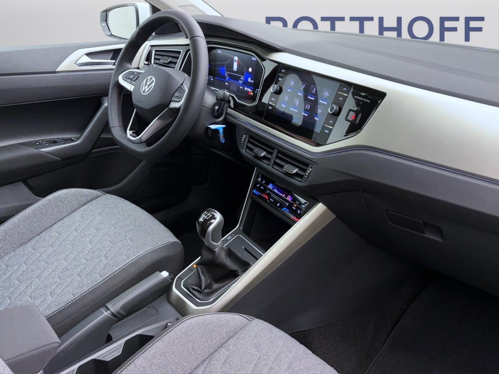 Volkswagen Polo MOVE1.0 TSI