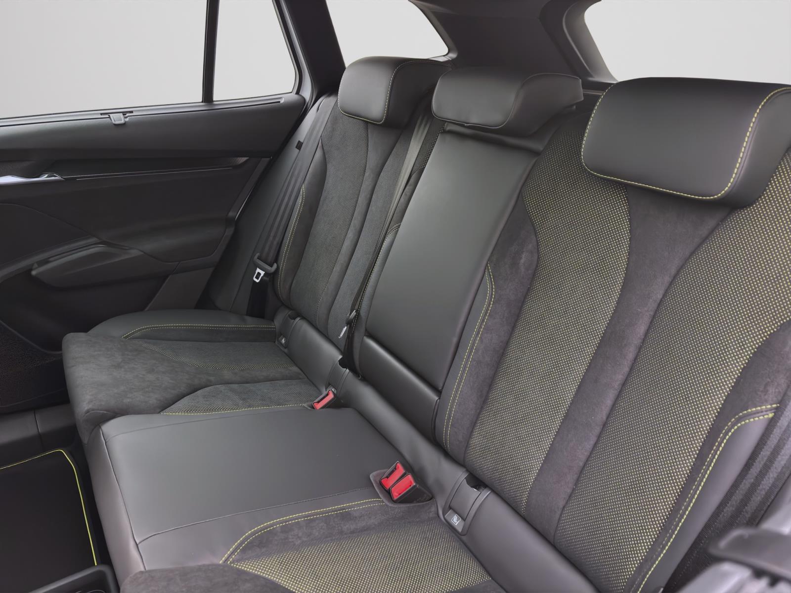 Skoda ENYAQ iV RS 4X4 MAXX AHK PANO 20 NAV CANTON MATRIX