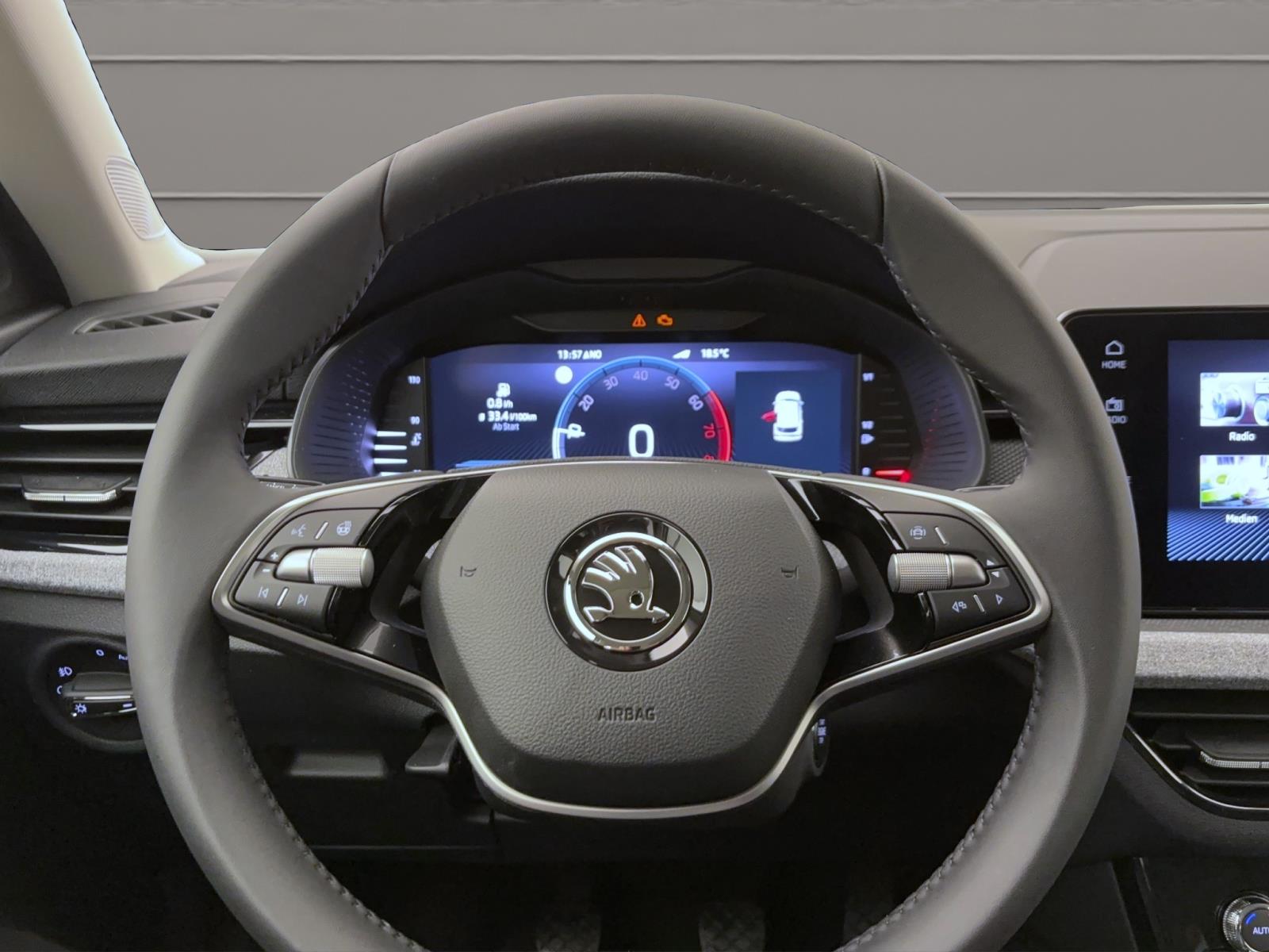 Skoda Kamiq DRIVENAVI AHK SHZ PDC V+H KAM