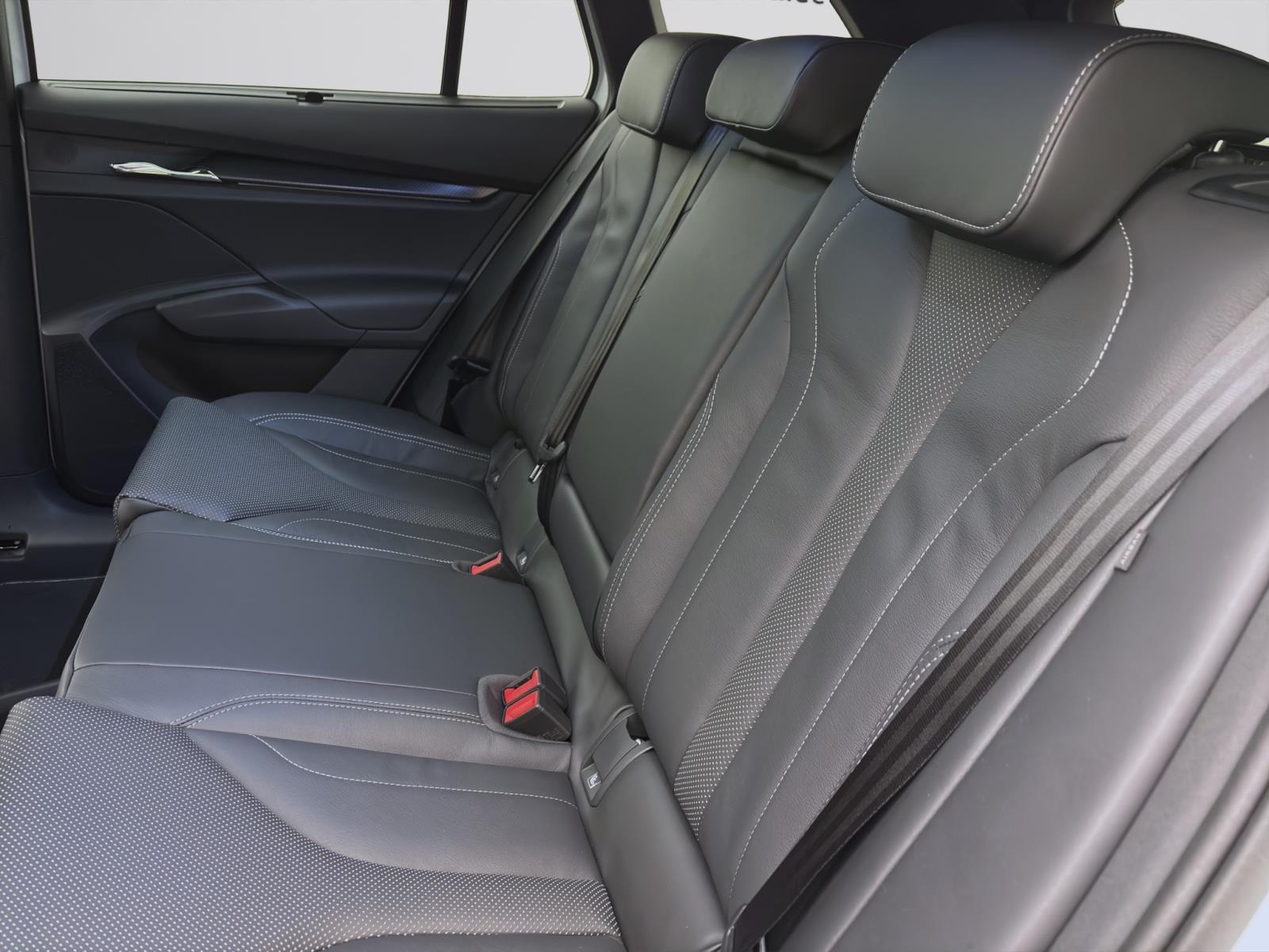 Skoda ENYAQ iV RS 4X4 MAXX AHK PANO 21 HEAD-UP CANTON NAV